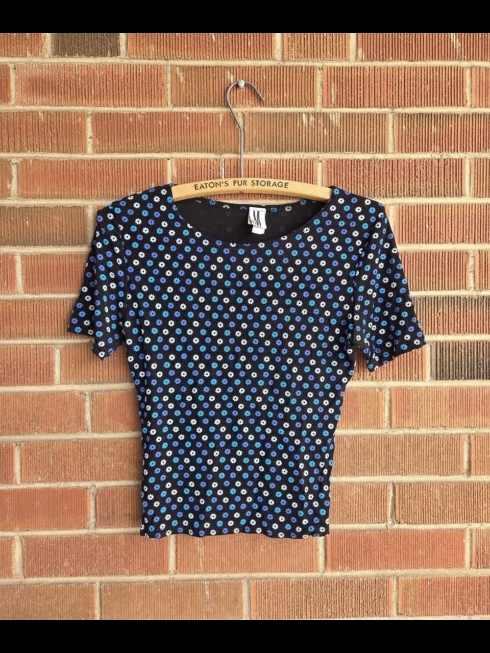 Women's Vintage 90s/Y2K Black Slinky Floral Dot Short Sleeve Top | MARIPOSA